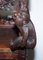 Mobiletto antico intagliato a mano con scimmie e cassetti, Immagine 5