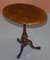 Viktorianischer Ovaler Dreibein Tisch aus Geschnitztem Wurzelholz 3