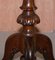 Viktorianischer Ovaler Dreibein Tisch aus Geschnitztem Wurzelholz 15