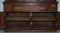 Eiche Continental Kommode mit gewölbter Oberseite und Schubladen, 1740er 19