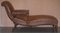 Chaise longue victoriana de cuero marrón, década de 1860, Imagen 10