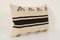 Coussin Lombaire Vintage Style Minimaliste en Chanvre avec Détails Original de Vintage Pillow Store Contemporary 2