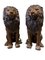 Sitzende Löwen aus gegossener Bronze, 20. Jh., 2er Set 9