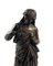 19. Jahrhundert Bronze einer Frau in Gewändern auf einem runden Sternzeichen Sockel 3