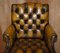 Restaurierte Braune Chesterfield Clubsessel aus Leder im Stil von Thomas Chippendale, 8er Set 4