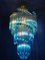 Lámpara de araña con prismas de cristal de Murano azul con marco dorado, 1980, Imagen 11