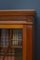 Spätviktorianisches Glasiertes Bücherregal aus Nussholz 9