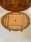 Tavolo da lavoro ovale antico in legno di noce intarsiato, Immagine 7