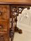 Silla Davenport victoriana antigua de madera nudosa de nogal, Imagen 17