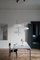 Lampada modello 2065 con diffusore bianco, dettagli neri e cavo bianco di Gino Sarfatti, Immagine 8
