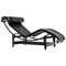 Schwarze Lc4 Chaiselongue von Le Corbusier, Pierre Jeanneret & Charlotte Perriand für Cassina 1