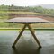 Tavolo 360 B grande in alluminio laminato con gambe in legno di Konstantin Grcic, Immagine 4