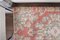 Petit Tapis Oushak Vintage Fait Main en Laine Rouge 5