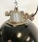 Lámpara colgante industrial enjaulada de hierro fundido y esmalte negro, años 50, Imagen 4