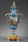 Bedeckte Vasen aus Polychromem Porzellan im Stil von Sèvres, 2er Set 4