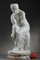 Pugi, Nachdenkliche Skulptur einer jungen Frau, weißer Marmor 2