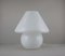 Lampada da tavolo grande a fungo in vetro opalino bianco, anni '70, Immagine 5