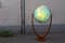 Beleuchteter Art Deco Glas Globus mit Stimmgabelfuß aus Nussholz von Columbus Oestergaard 1