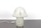 Lámpara de mesa hongo de vidrio atribuida a Peill & Putzler, Alemania, años 70, Imagen 3