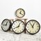 Grande Horloge Ronde Vintage en Bakélite de Pragotron 4
