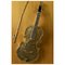 Messing signierte Violine auf goldenem Teller von Henri Fernandez 2