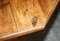 Mesa de comedor vintage de pino con base de pedestal y accesorios de hierro, Imagen 8