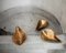 Oyster Briefbeschwerer aus handgegossener massiver Bronze & weißer Patina von Sarah-Linda Forrer 3