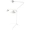Lámpara de pie Mid-Century moderna en blanco con tres brazos giratorios de Serge Mouille, Imagen 1
