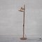 Lampada da terra Mid-Century in ottone e teak, Francia, Immagine 1