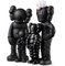 Kaws, figuras familiares, versión en negro, 2021, vinilo fundido pintado, Imagen 2