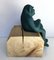 Scimpanzé seduta in argilla, 2020, Immagine 3
