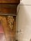 Vetrina antica vittoriana in legno di noce intarsiato, Immagine 5