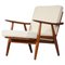 Poltrona GE240 in teak massiccio di Hans Wegner per Getama, Scandinavia, anni '60, Immagine 1