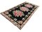 Antiker türkischer Kelim Teppich mit schwarzem Rosenmuster 3