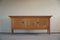 Credenza bassa Mid-Century in legno di quercia massiccio, Danimarca, anni '50, Immagine 1