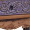Tavolo antico in legno di pino intagliato con cassetti, Immagine 7