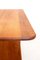 Niedriger dänischer Mid-Century Tischler Tisch aus massiver Eiche, 1950er 5