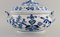 Large Antique Blue Hand-Painted Porcelain Onion Soup Tureen from Meissen, Image 3