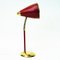 Norwegische Rote Schreibtischlampe aus Messing & Metall, 1950er 3