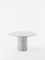 Mesa de comedor / recibidor Ashby redonda hecha a mano de mármol Bianco Carrara afilado de Kevin Frankental para Lemon, Imagen 1