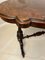 Mesa de centro victoriana antigua de madera nudosa de nogal, Imagen 7