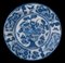 Grand Plat Bleu et Blanc avec Vase Fleur en Delft, 1600s 2