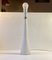 Lámpara de mesa de vidrio opalino blanco de Ernest Voss para Le Klint, años 50, Imagen 5