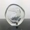 Escultura de pisapapeles en forma de tucán de cristal esmerilado de Mats Jonasson, años 80, Imagen 3