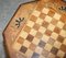 Vintage Schachspieltisch aus Mahagoni Satinwood & Nussholz, ideal als seitliches Endstück 6