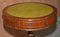 Mesa auxiliar Regency vintage de caoba y cuero verde con dos cajones, Imagen 6