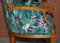 Butaca italiana vintage de nogal tallado con tapicería Birds of Paradise, Imagen 12