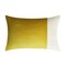 Double Coussin Rectangulaire en Velours Jaune Moutarde et Blanc de Lo Decor 1