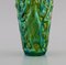 Zsolnay Vase aus glasierter Keramik mit Frauen, die Trauben pflücken 5