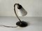 Lámpara de mesita de noche alemana Mid-Century en negro de metal y latón, años 50, Imagen 5